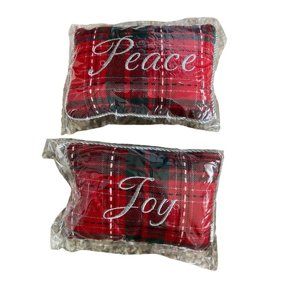 Red & Green Plaid Decorative Throw Pillows 2-Piece Set With "Peace" & "Joy" Scri - Picture 1 of 4